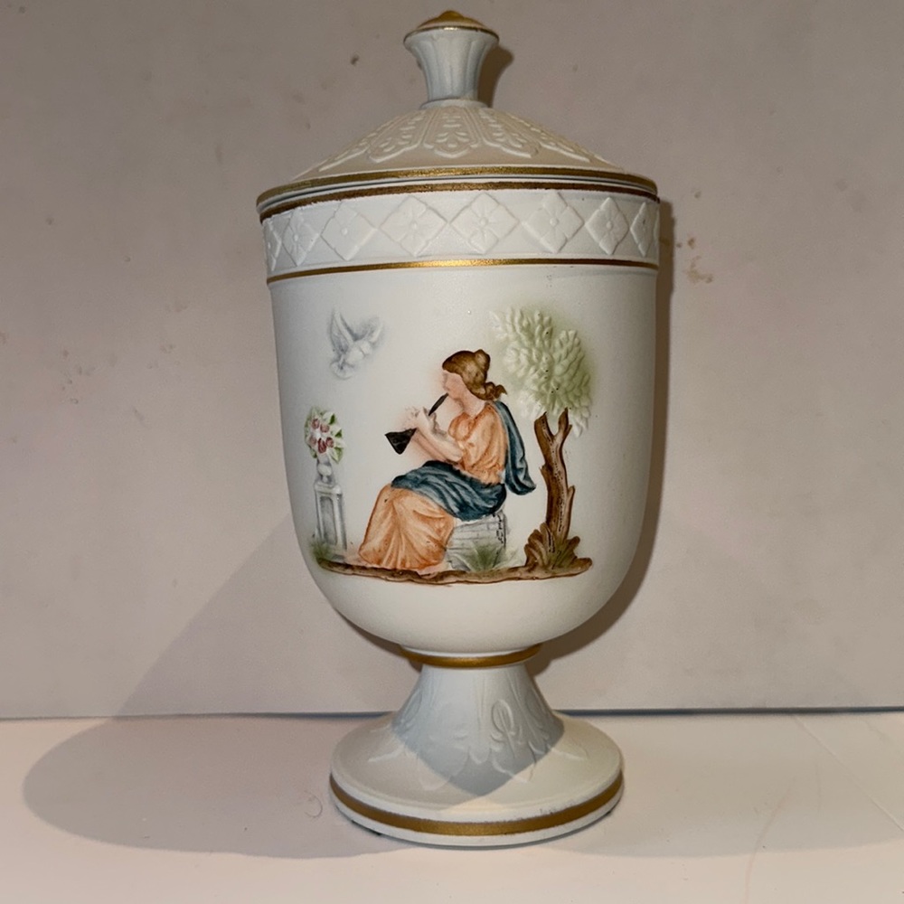 Vintage Athena Napcoware Napco Ceramic Urn w/lid